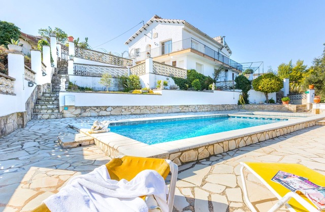 2TER01 - House with 3 bedrooms with private pool located in a very quiet residential area 7 kms from the beach of Lloret de Mar
