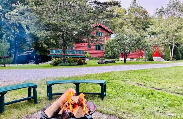 3/3 Chalet on 1 Acre - Manchester/Stratton/VSF