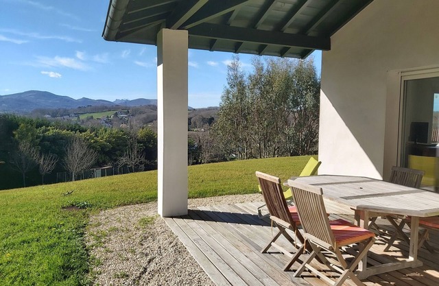 3* Apartment with Garden and WIFI near Saint Jean de Luz