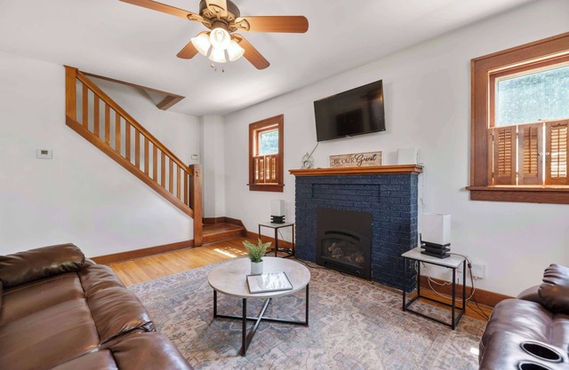 3 Bed 1.5 Bath Home in College Hill By Hospital