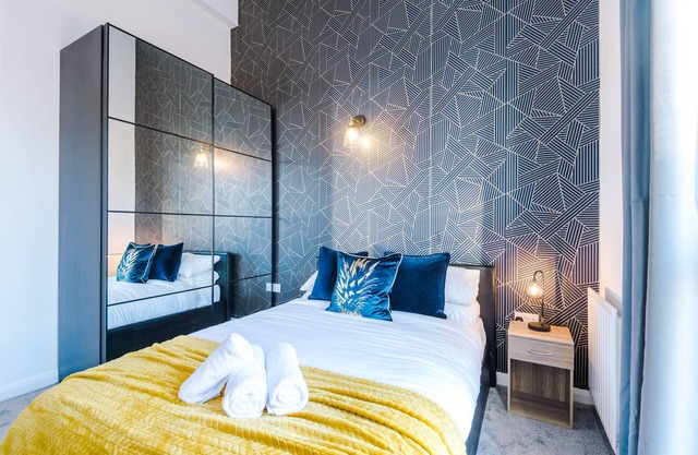 3 Bed House Manchester by MCR Dens