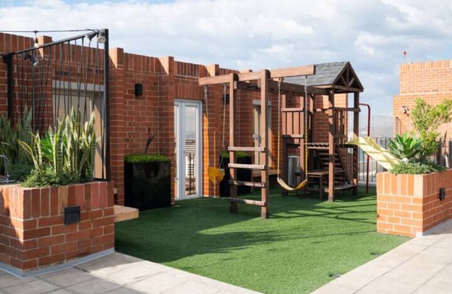 3 bed in trendy area