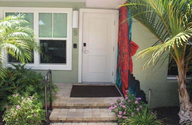 3 Bedroom/2 Bath Villa (Ground Level) - Unit 5/B