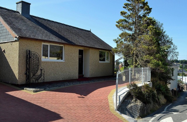 3 bedroom accommodation in Penrhyndeudraeth