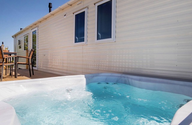 3 bedroom accommodation in Summerhill, Amroth