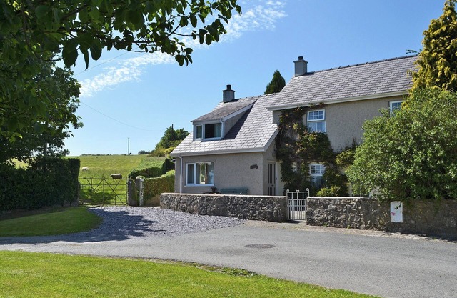 3 bedroom accommodation in Llangoed, near Beaumaris