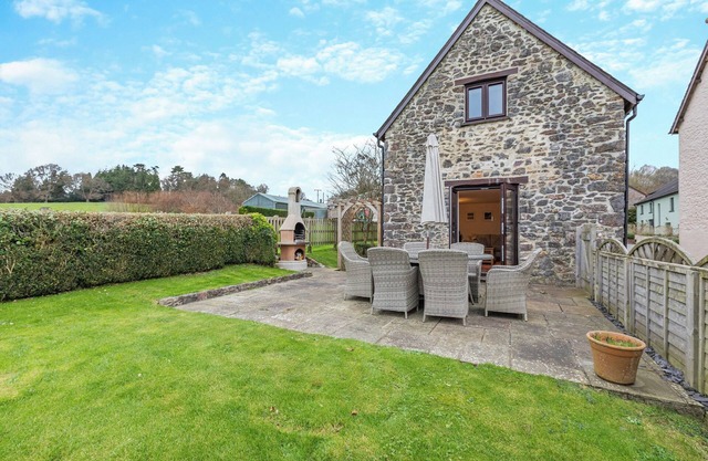 3 bedroom accommodation in Ipplepen