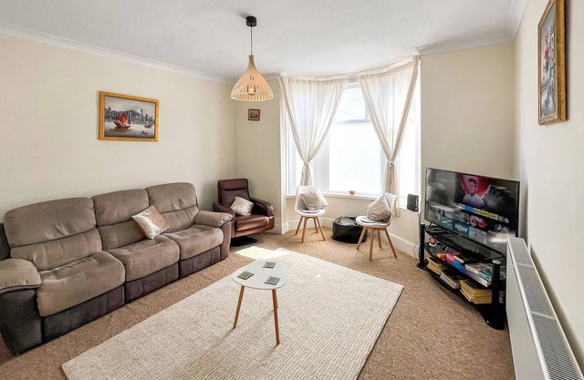 3 bedroom accommodation in Southsea, near Portsmouth