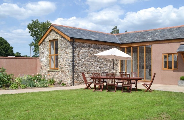 3 bedroom accommodation in Feniton, near Honiton