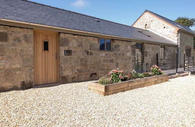 3 bedroom accommodation in Ventnor