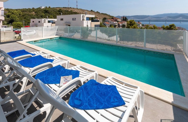 3 bedroom amazing home in Komarna