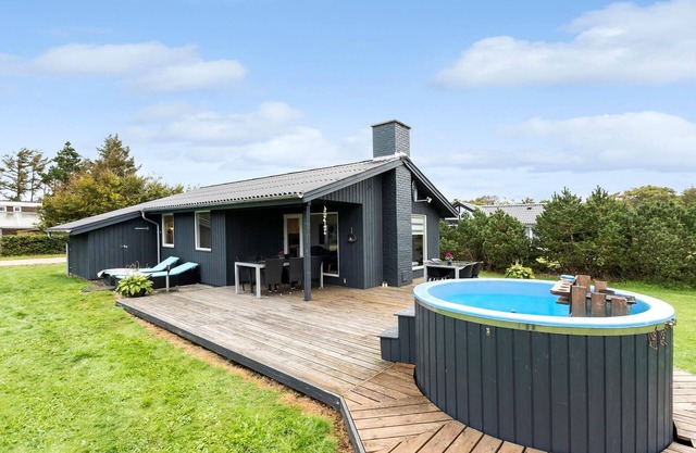 3 bedroom awesome home in Ulfborg
