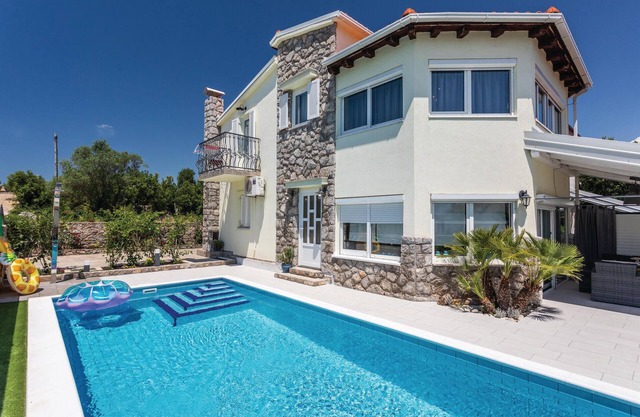 3 bedroom awesome home in Kornic