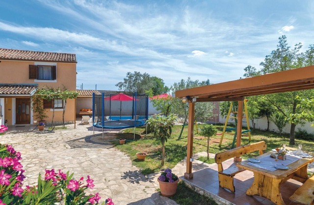3 bedroom beautiful home in Gajana