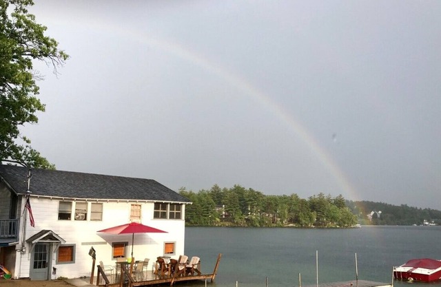 3 Bedroom Boathouse On Paugus Bay Lake Winnipesaukee