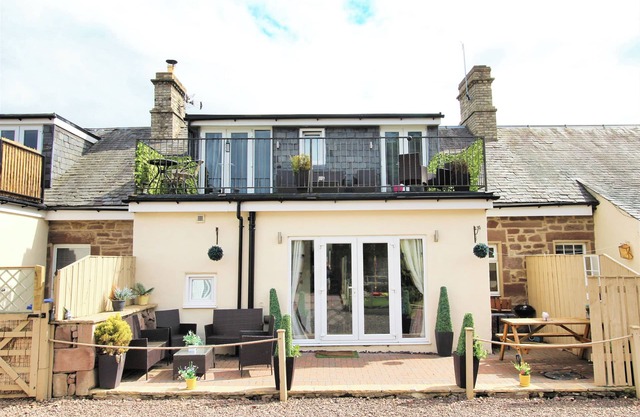 3-Bedroom Cottage in Norham Berwick-upon-Tweed -Log Fire - Dog Friendly