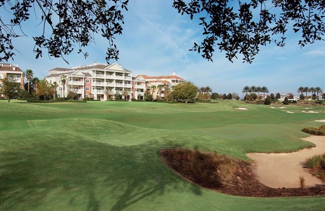 3 Bedroom condo in beautiful Reunion resort area of Orlando