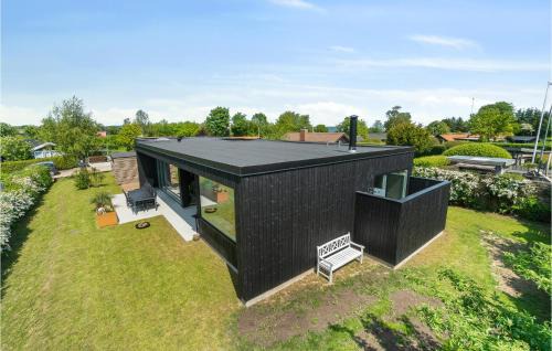 3 Bedroom Cozy Home In Børkop