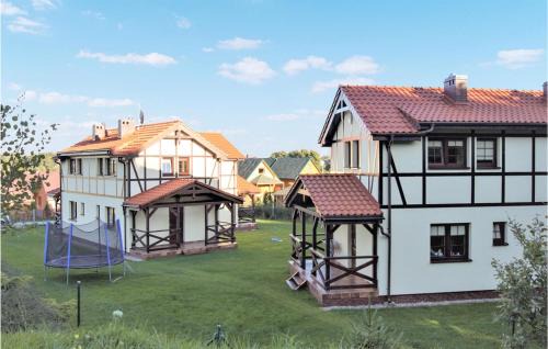 3 Bedroom Cozy Home In Debina