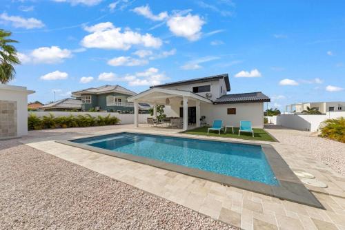 3 bedroom cozy villa close to Jan Thiel Beach