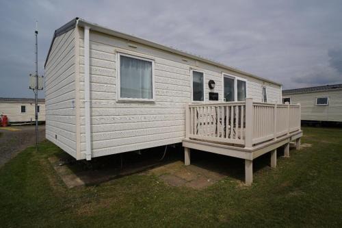 3 Bedroom family van linen inc Pets go free