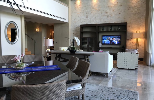 3 Bedroom Grand Luxxe Loft