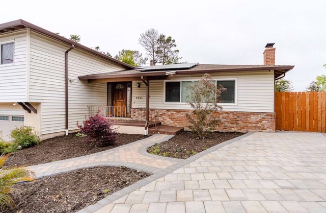 3 Bedroom Home in Oakland Hills