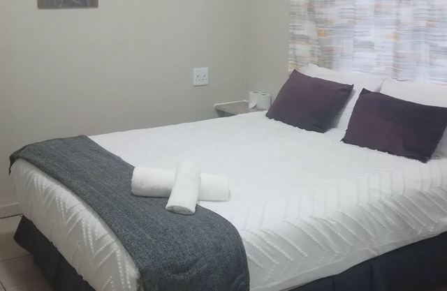 3-bedroom house in doonside amanzimtoti Kingsburgh with WiFi