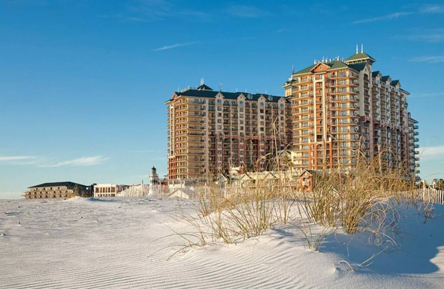 3 Bedroom Plus, Bay View, on Destin Beach. Wyndham Emerald Grande!
