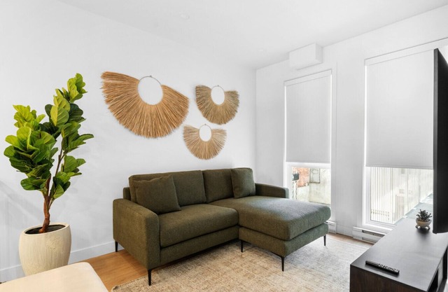 3 bedroom - Spacious New 3bdr in Habitat Plateau by Denstays