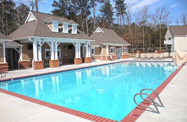 3 Bedroom Spinnaker Resort King's Creek, Williamsburg, Va. Home Away From Home.
