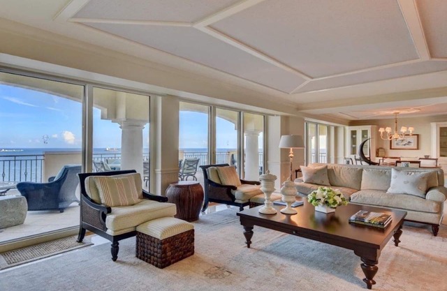 3-Bedroom Stunning Oceanfront Penthouse
