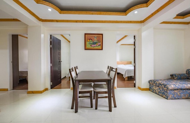 3 Bedroom Unit with Breakfast for 3pax