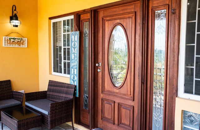 3-bedroom Upper Level