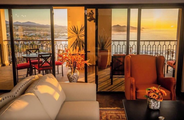 3 BEDROOM-VISTA ENCANTADA-CABO-BALCONY-OCEAN VIEWS