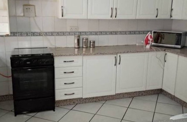 3 Bedrooms Exclusive House in Northmead