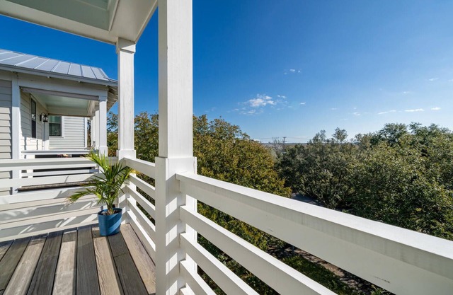 3 BR Mt. Pleasant Home Near Sullivans Island