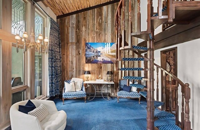 3 BR Penthouse w Hot-tub -mountain Views