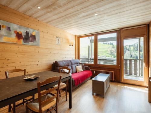 3*, chaleureux, 3 pièces, 6 pers., proche pistes et commerces, WIFI - FR-1-304-77