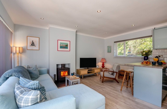 3 Glyn y Marian - Two Bedroom House, Sleeps 5