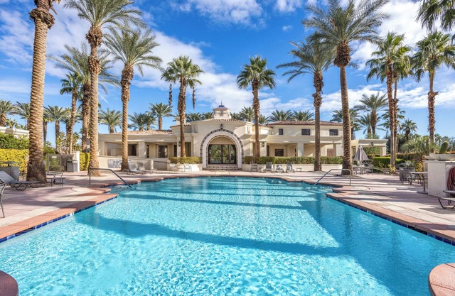3 min walk to pool! | Pool, Spa, Gym, Tennis!