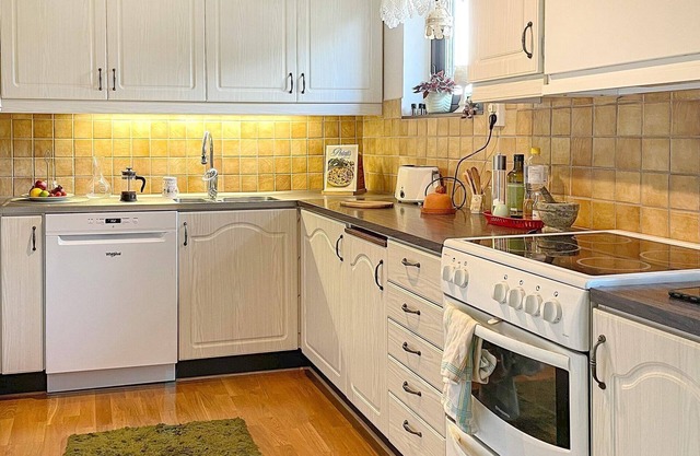 3 person holiday home in KIL