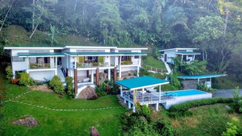 3 Suites-views-great Pool-near Dominical-luxury