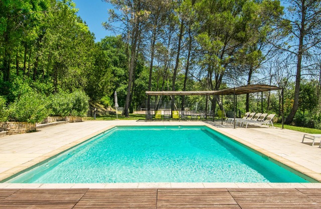 300 Year Old Provencal Mas with Floodlit, Tennis Court and Large Private Pool