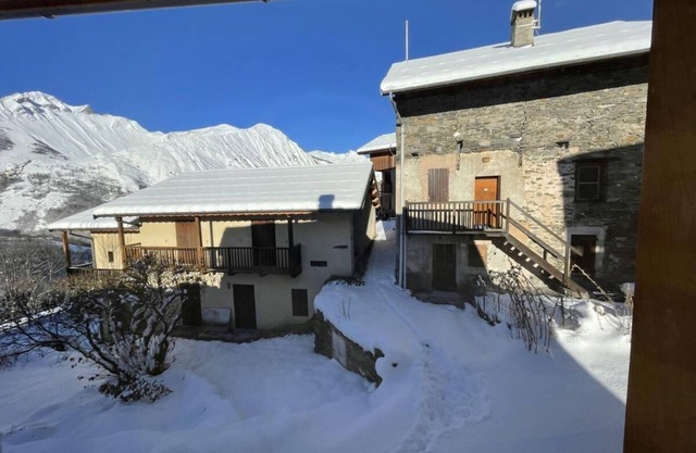 300m from ski lifts, 1st floor, tv, ski locker, 25m², Saint Martin de Belleville
