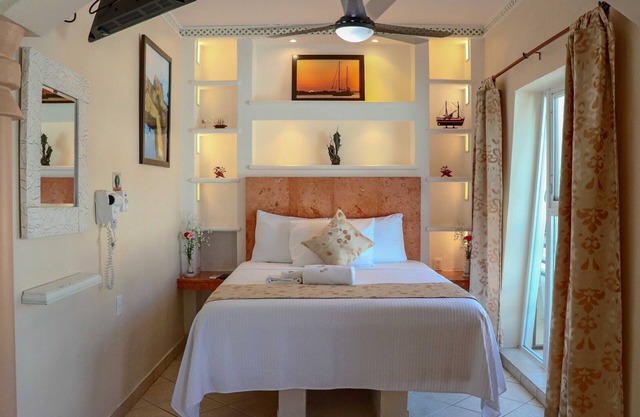 301 Junior Suite with Balcony and Full Kitchen