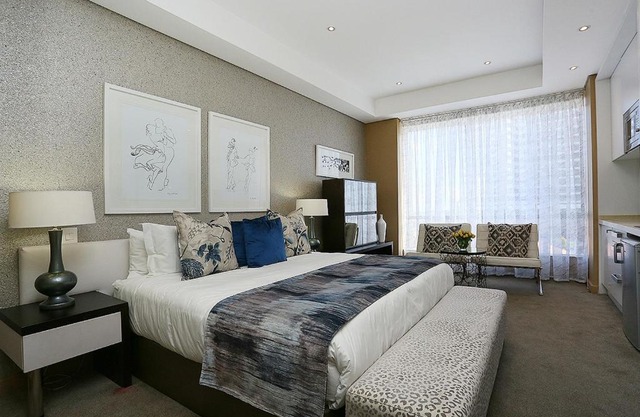 304 Sandton Skye Apartments