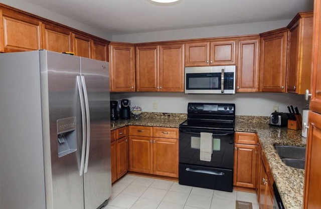 306 Wedgewood · Huge Bonus with Foosball, 1 mile DowntownFranklin