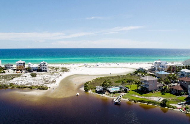 30A Beach House - Coconut Cottage by PHG