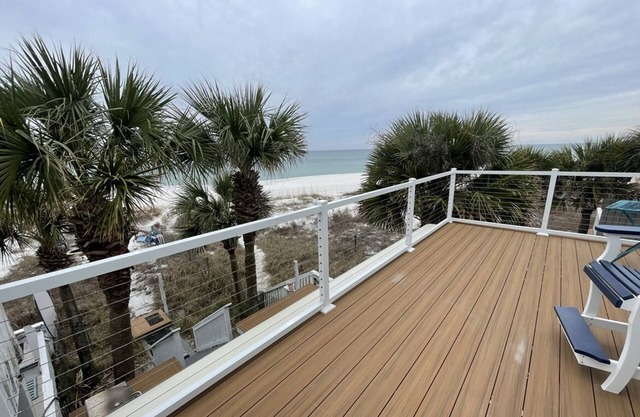30A Sparkling Clean 🦋Salt therapy!Stay on BeachWest , pier park ocean front
